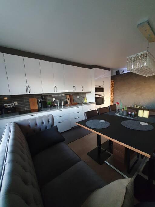 Modern Loftsleilighet 腓特烈斯塔 外观 照片